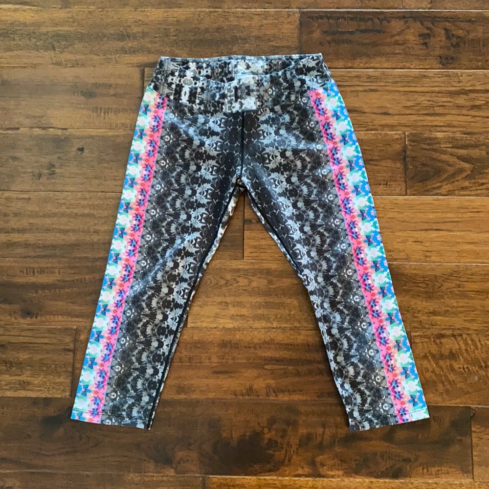 Prana Capri leggings, colorful, beautiful pattern
